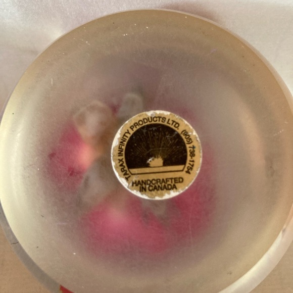 Vintage Tarax infinity red rosé paperweight - Picture 3 of 12